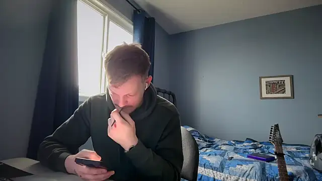 lustylyndon online show from April 15, 2:39 pm