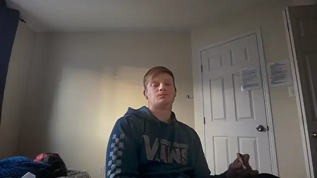 lustylyndon online show from March 22, 12:48 am