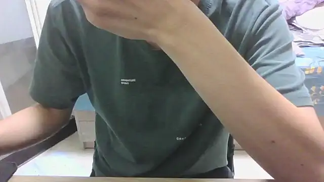 yzy 22 fun online show from February 22, 2:18 pm