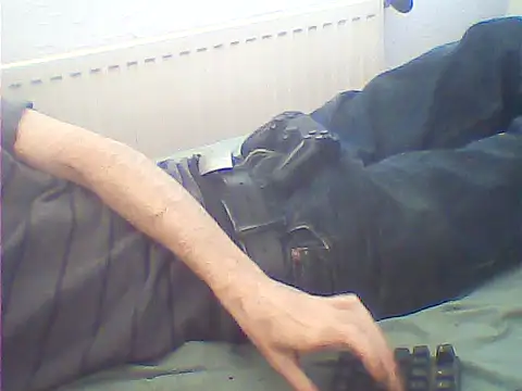 Snapshot of rimbaud77 chatting on September 29, 1:19 pm rimbaud77 online show from September 29, 1:19 pm