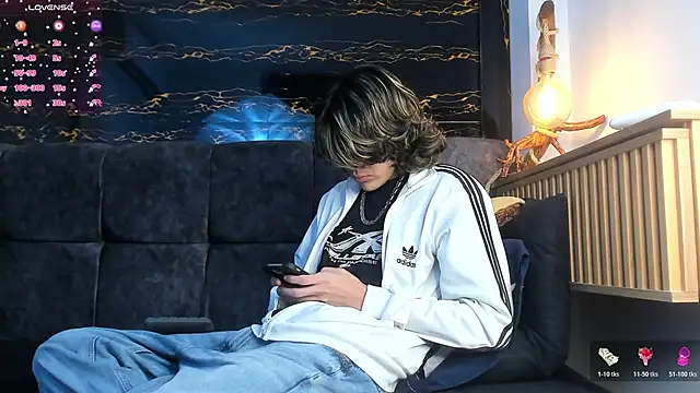 Diamond twink online show from October 30, 3:52 am