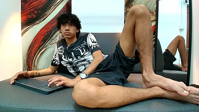 simondwayne online show from April 14, 7:35 pm