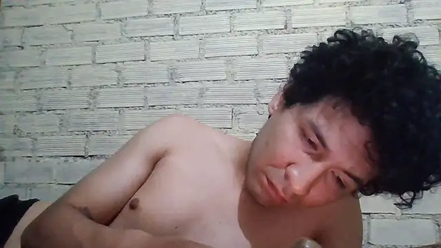 LecheDeSoya666 online show from January 17, 11:17 pm