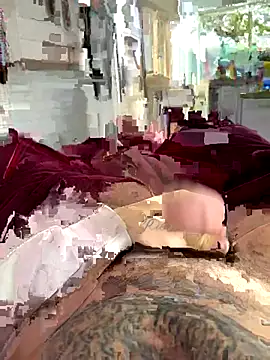 Snapshot of veriteeee_ chatting on October 28, 1:13 pm veriteeee  online show from October 28, 1:13 pm