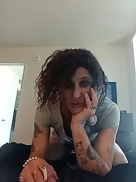 EasheaBaby online show from March 1, 8:08 pm