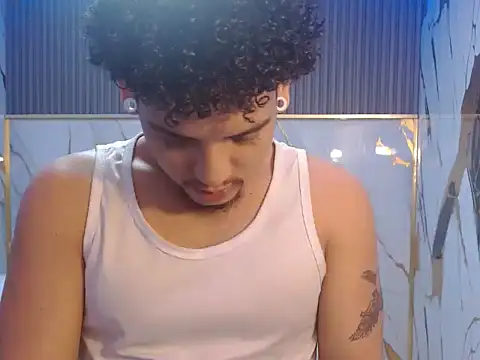 Xfire boy69 online show from February 8, 4:00 pm