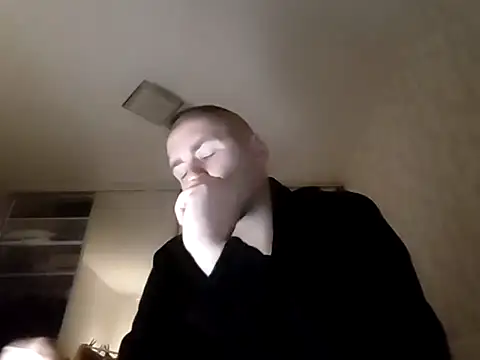 Vladyslav30 online show from October 12, 8:58 pm