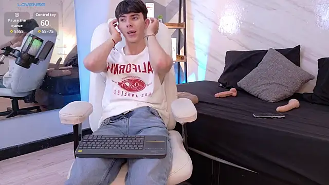 mathias saenz online show from January 17, 8:22 pm