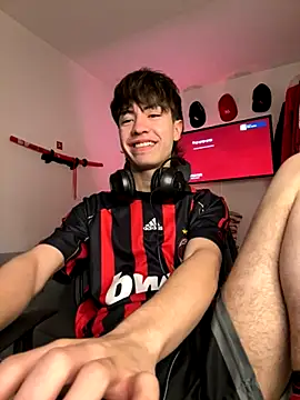 Tonerii online show from December 4, 3:35 am