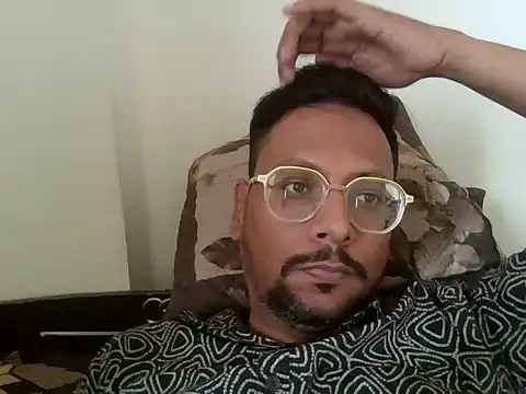 indoreboy1 online show from July 9, 8:29 am