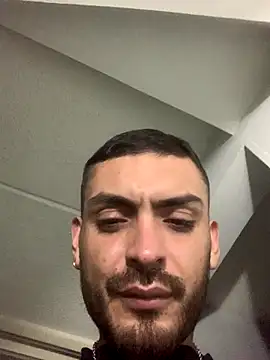 Snapshot of malek_xarx_ chatting on September 23, 2:11 am malek xarx online show from September 23, 2:11 am