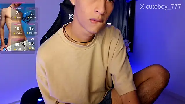 Danny cute 05 online show from October 26, 7:54 am