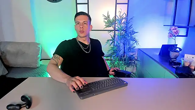 Dustin Sonne online show from April 3, 3:47 am