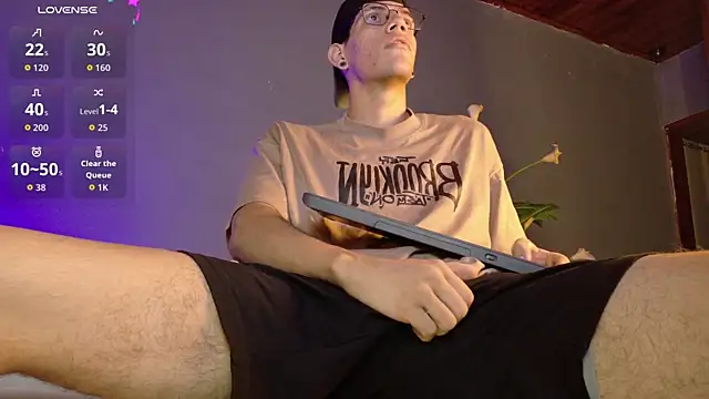 david huge online show from September 14, 7:43 am