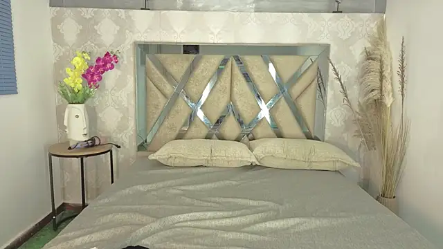 ryo light online show from December 19, 1:24 am