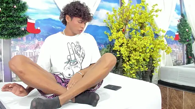 MilthonDelis online show from November 22, 4:56 am