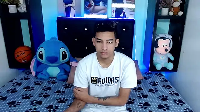x oliver x online show from September 29, 5:39 am