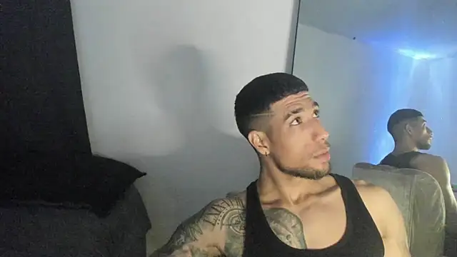 ThiagoLugo online show from March 19, 5:32 am