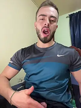 MaxDell online show from December 3, 2:39 am