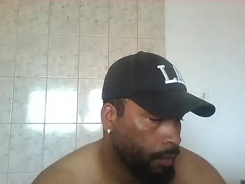 OliveiraSeven online show from May 7, 1:55 pm