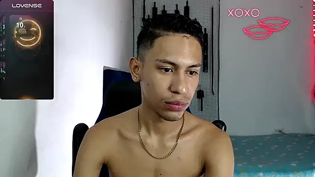 dylan apol0 online show from October 23, 4:05 am