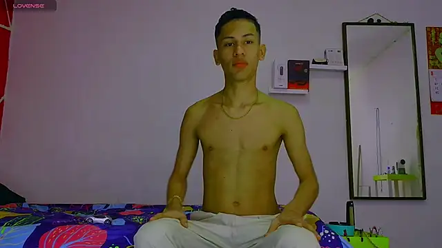 dylan apol0 online show from February 15, 2:29 am