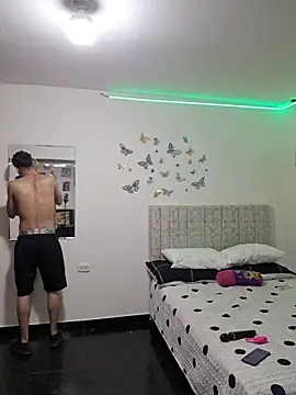 Ethanho0t online show from November 16, 8:27 am