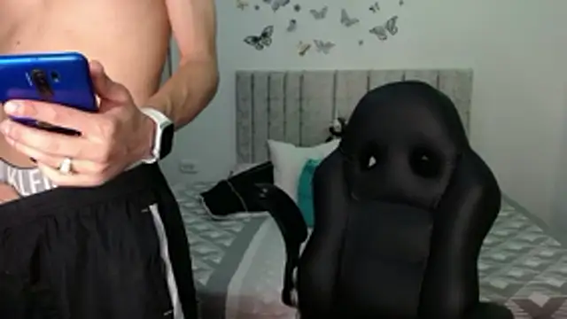 Ethanho0t online show from January 7, 9:03 am