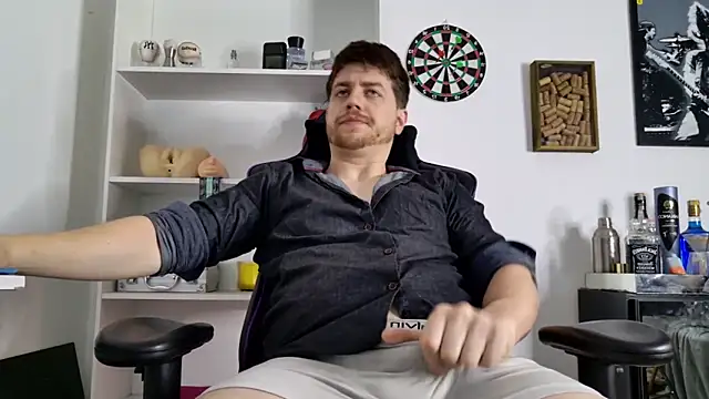 aaron nvk online show from November 8, 7:50 pm