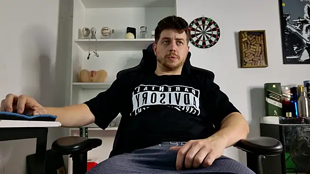 aaron nvk online show from February 2, 10:40 pm