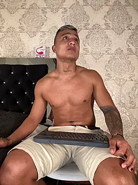 ThiagoBlaze online show from October 4, 3:00 am