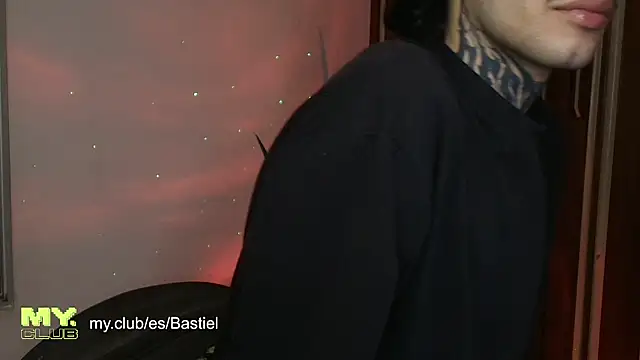 Mihail leroy online show from April 2, 4:10 am