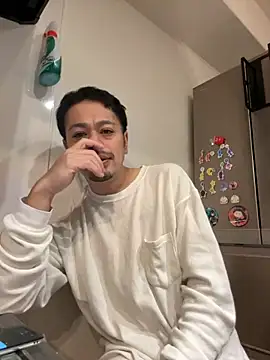 muut1215 online show from November 20, 4:17 pm