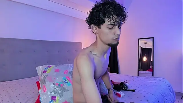 Chris Angel  online show from April 9, 3:48 am