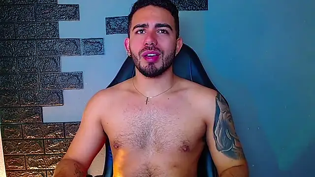 adamhairy online show from July 4, 8:01 pm