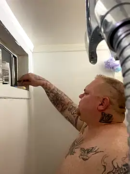 GingerSnap4444 online show from October 22, 4:27 am