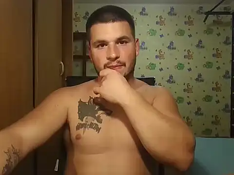 chiraq1945 online show from October 2, 6:45 pm