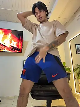 Elian savoy online show from November 14, 12:03 am