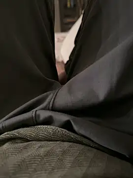 pranastro00 online show from December 23, 3:26 am