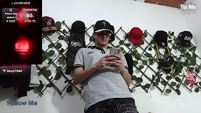 Themasterhades 777 online show from March 15, 3:47 am