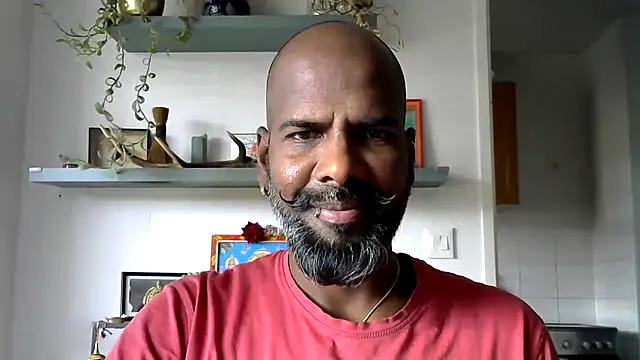 Snapshot of frenchblackc31 chatting on September 23, 1:10 pm frenchblackc31 online show from September 23, 1:10 pm