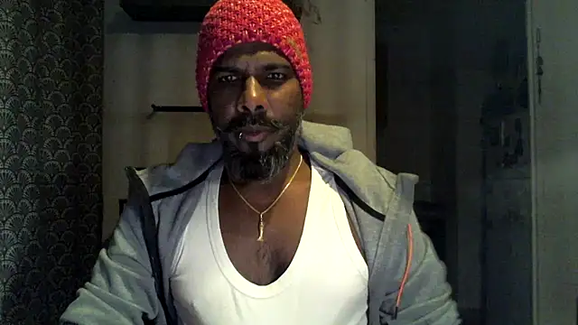 Snapshot of frenchblackc31 chatting on October 13, 4:51 am frenchblackc31 online show from October 13, 4:51 am