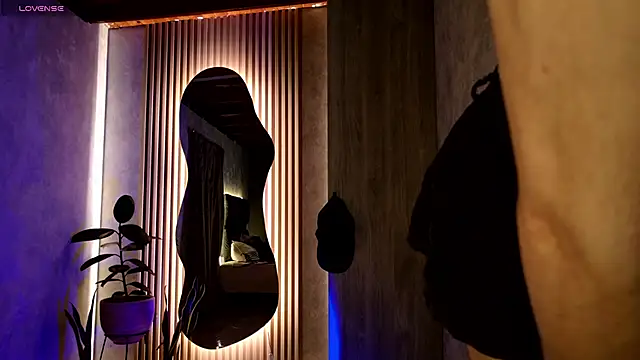 Taurito    online show from September 10, 5:17 am