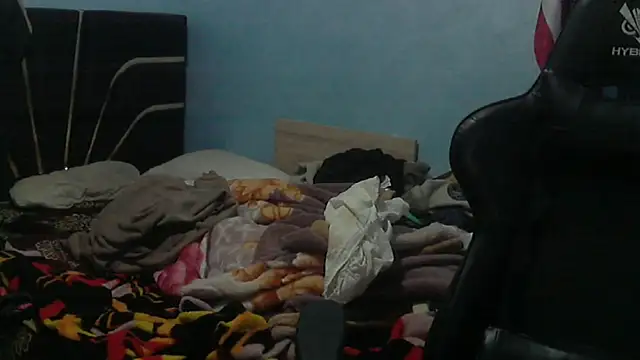 Dark DesireX online show from March 21, 1:04 pm