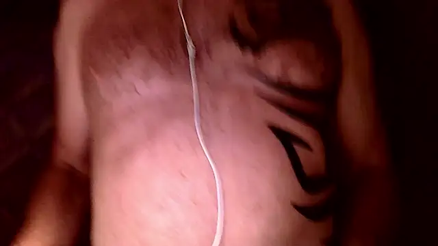 Snapshot of Yournaughty chatting on October 5, 5:22 am Yournaughty online show from October 5, 5:22 am
