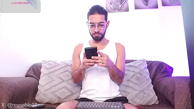 ReyPablo1 online show from December 2, 7:28 pm