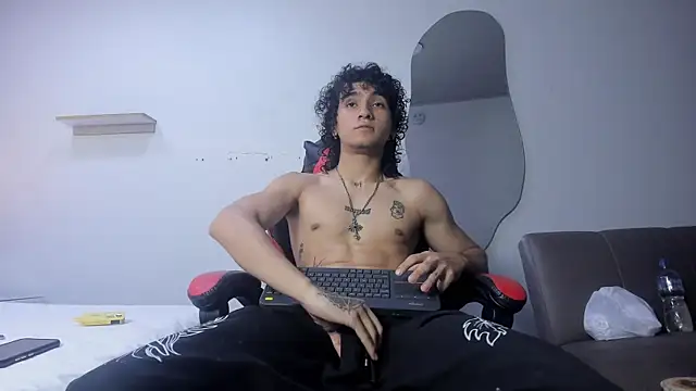 JackesTaylor online show from April 21, 6:52 am