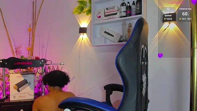 taylor black online show from June 2, 8:32 pm