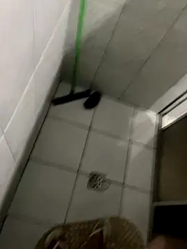 thomasllucas online show from October 29, 8:12 pm