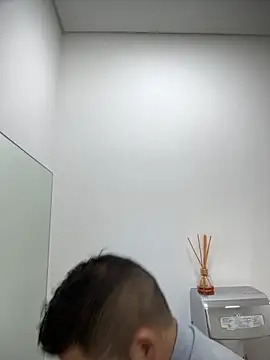 Manu0586 online show from October 17, 5:33 am